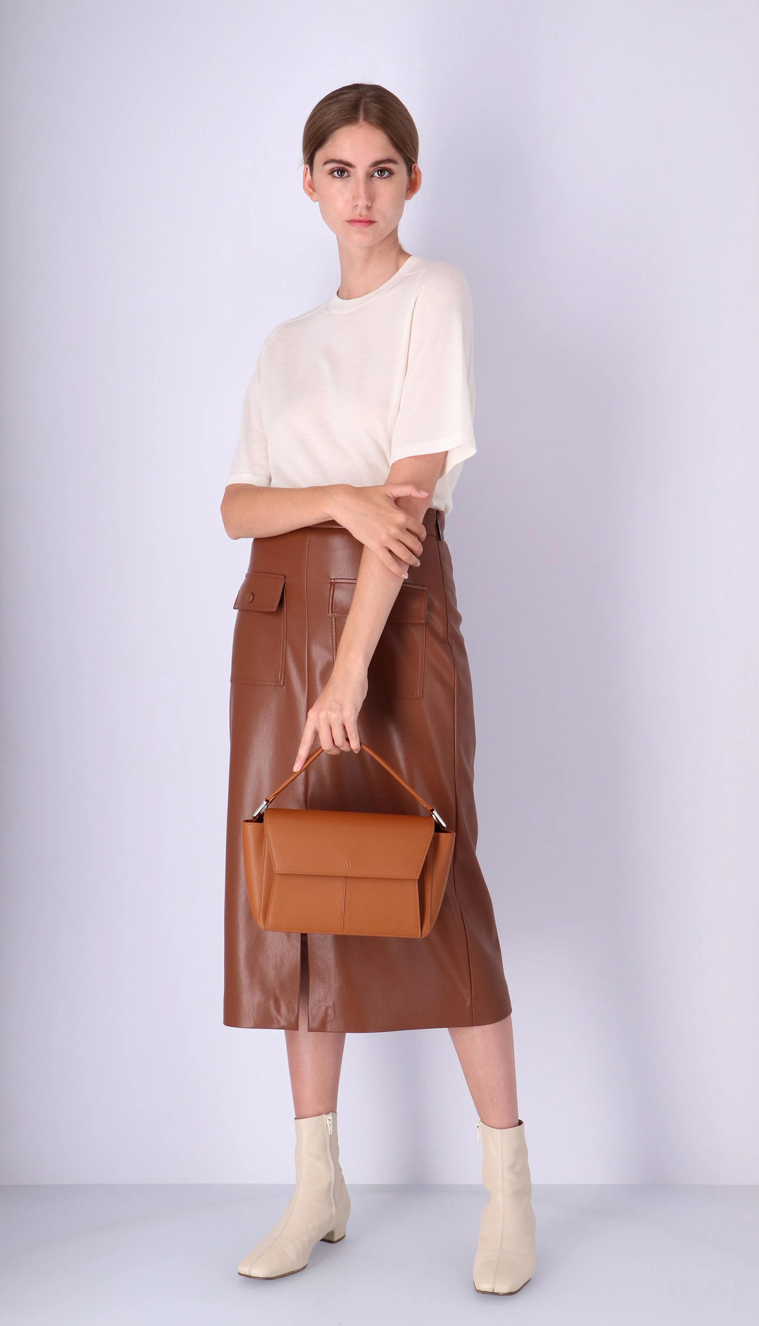 Ikon Shoulder Bag - cognac - Image 5